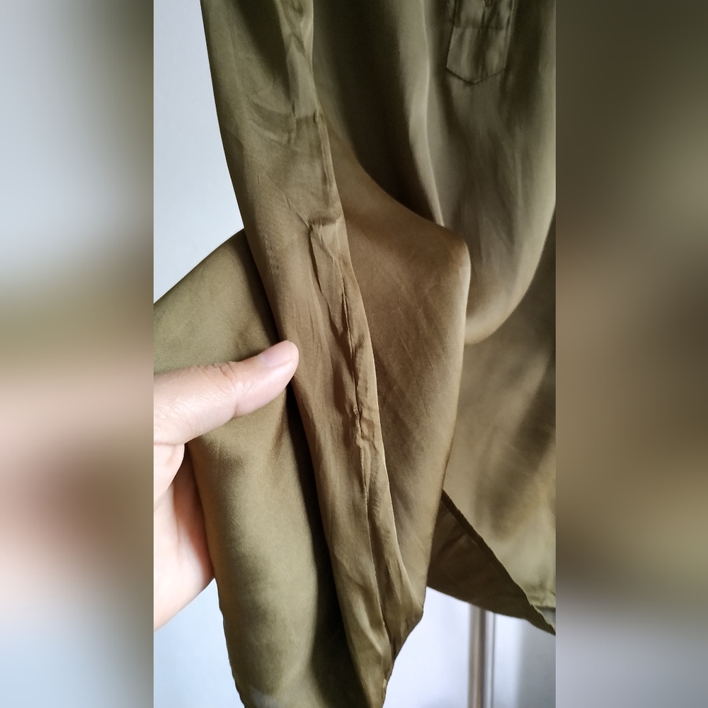 H&M Olive green sleeveless satin top - Picture 9 of 9